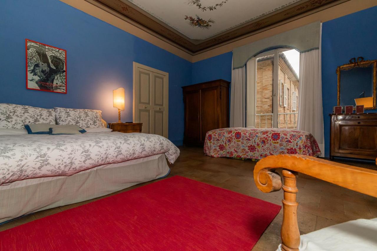 Palazzo Romani Adami Фермо Екстериор снимка