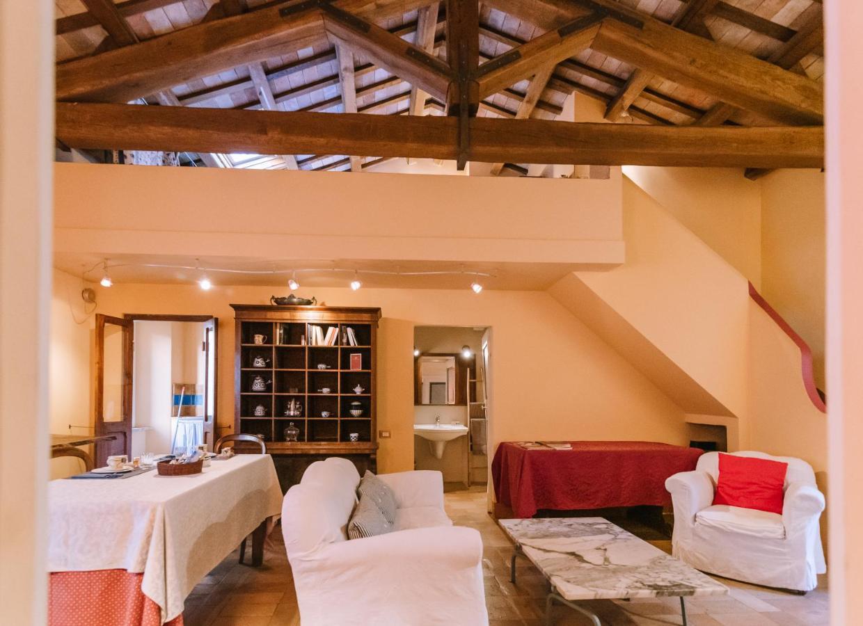 Palazzo Romani Adami Фермо Екстериор снимка
