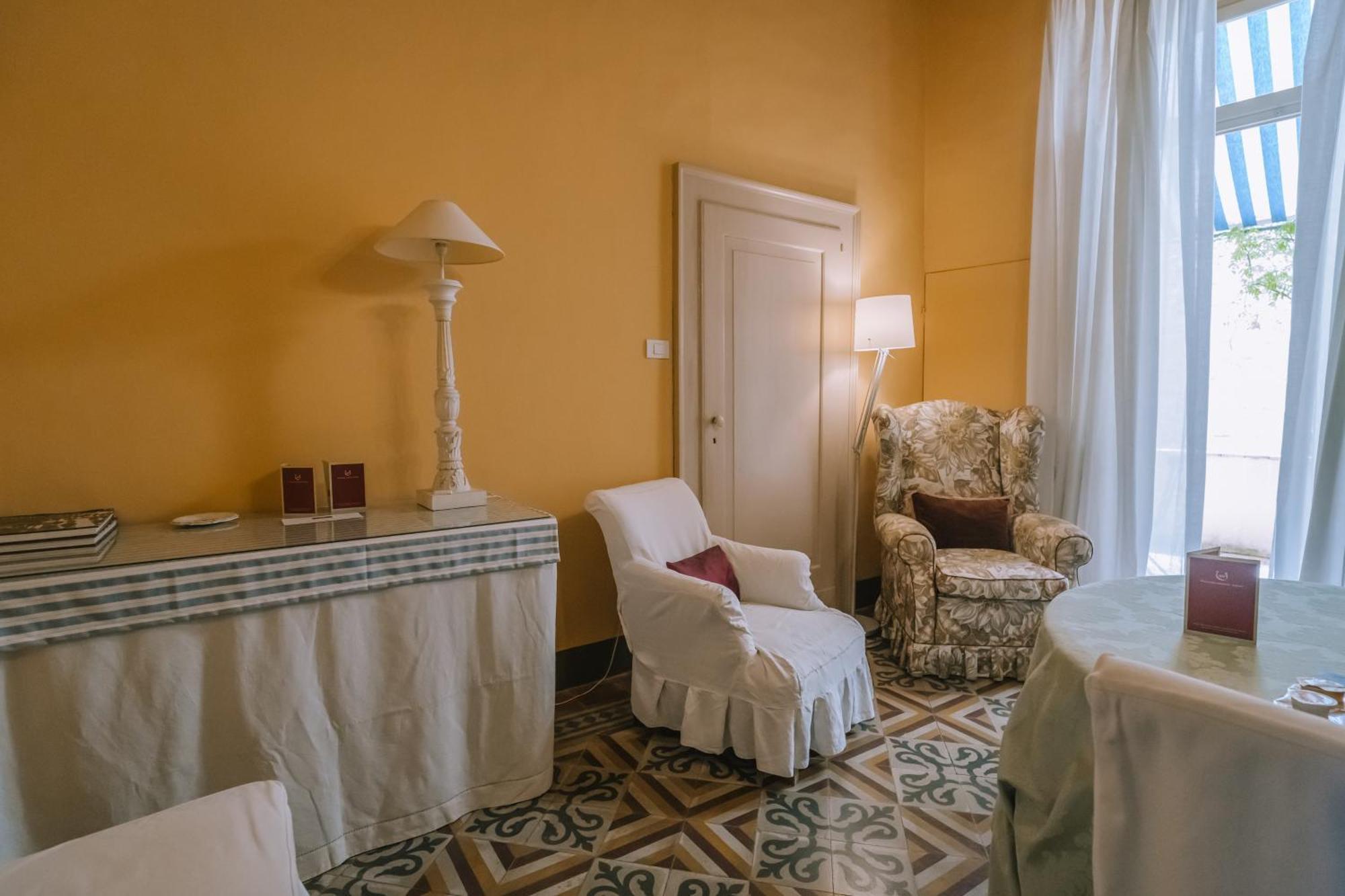 Palazzo Romani Adami Фермо Екстериор снимка