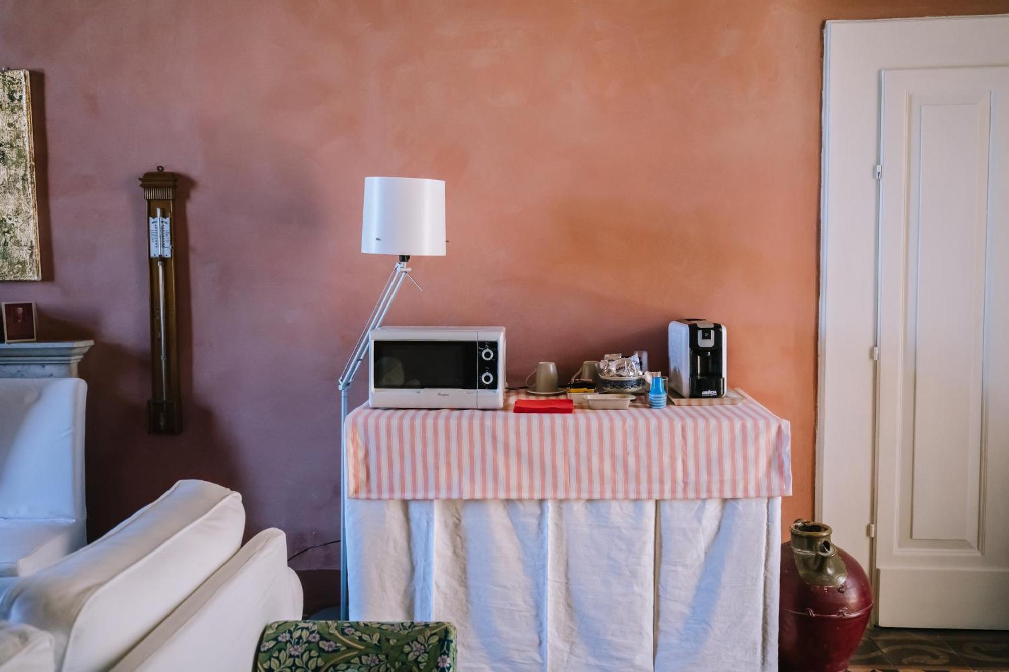 Palazzo Romani Adami Фермо Екстериор снимка