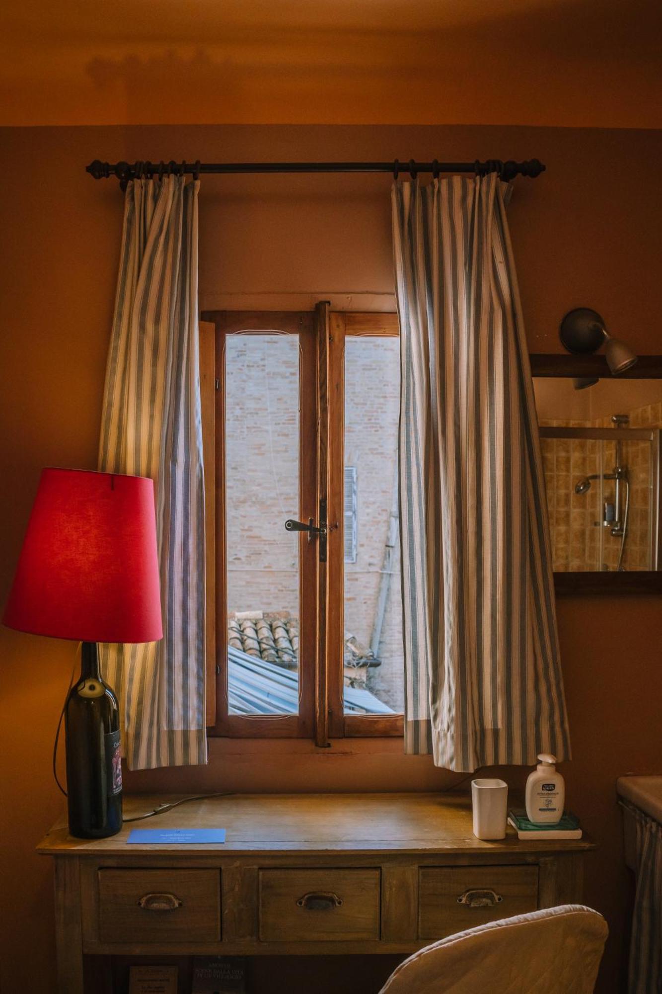 Palazzo Romani Adami Фермо Екстериор снимка